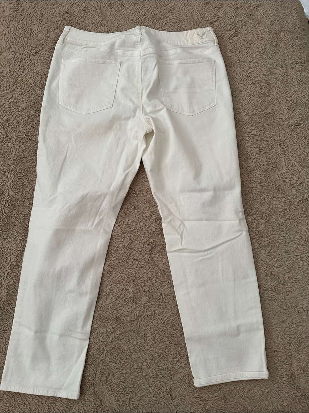 American Eagle Outfitters White Ripped Straight Leg Jeans size 12 - Picture 4 of 11